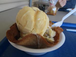 Apple Crisp Sundae YUM!!!