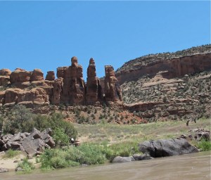 The spires in this picture are called hoodoos. It’s some picturesque erosion, whatever their names are. We saw several examples of hoodoos throughout our tour.